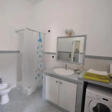 Benjamin Apartment